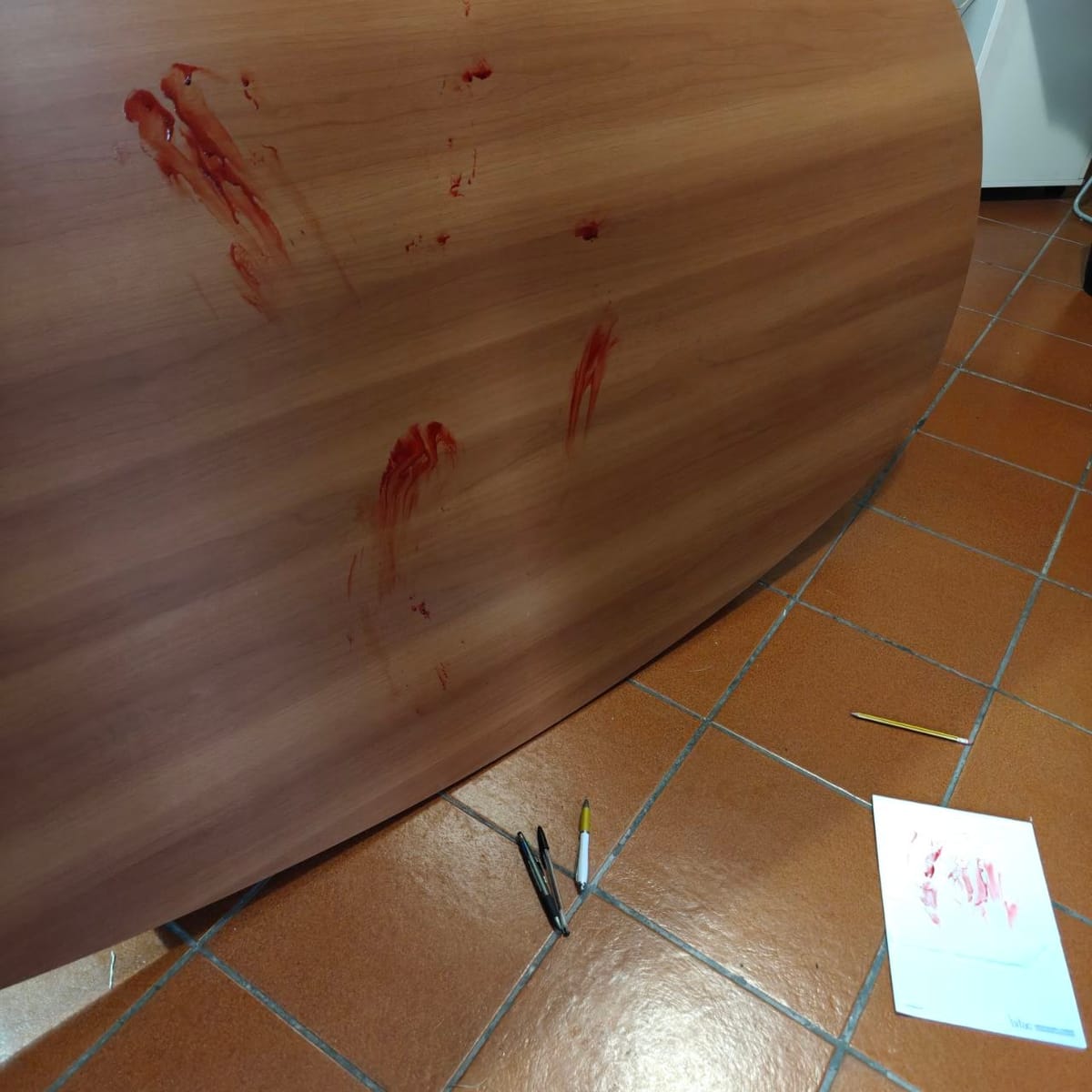 IL TERZO TASSELLO È CADUTO: La morte rituale di Ennio Lustrini